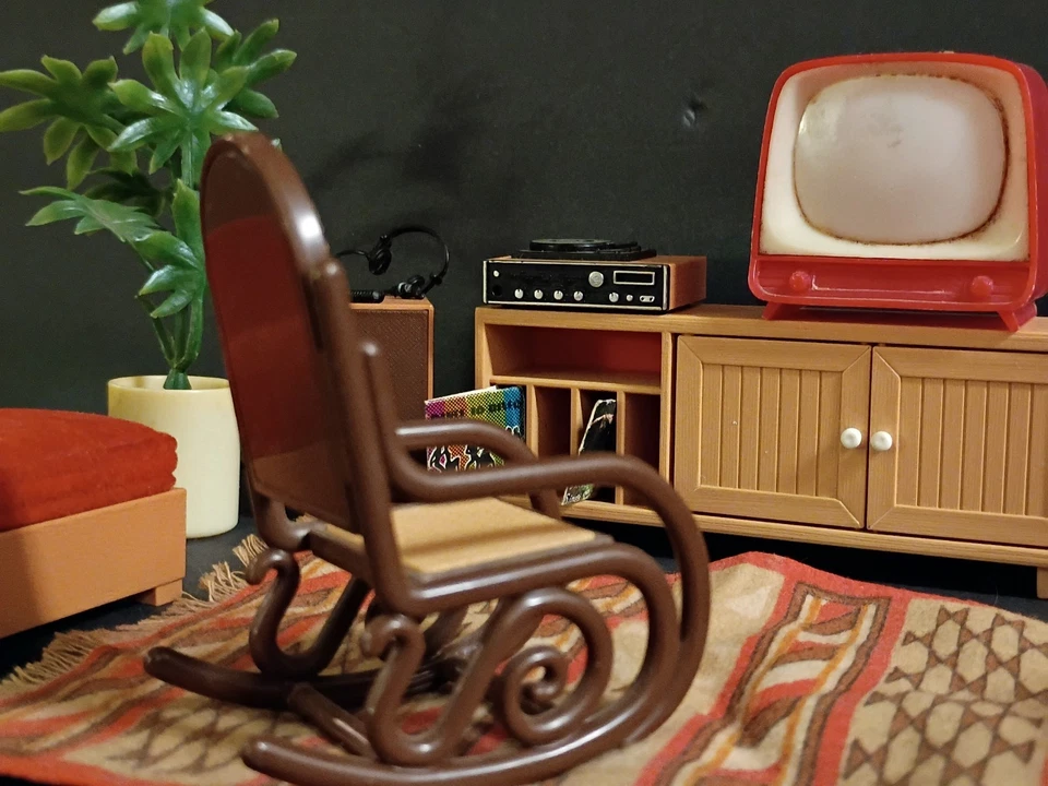 Vintage 1980's TOMY Smaller Dollhouse Furniture & Accessories Lot - Image 2 of 4