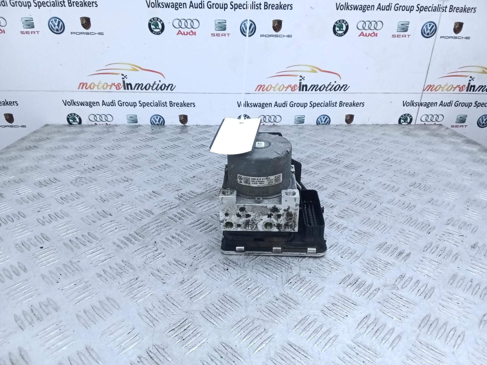 Picture 1 of 5