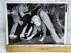 MARILYN MONROE Let's Make Love 1960 8x10 Original Press Photo — photo 3