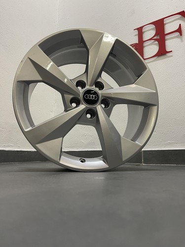 1x Original Audi A3 S3 18 Zoll 8.0 5x112 46ET 8Y0601025G Felge Titan 18“