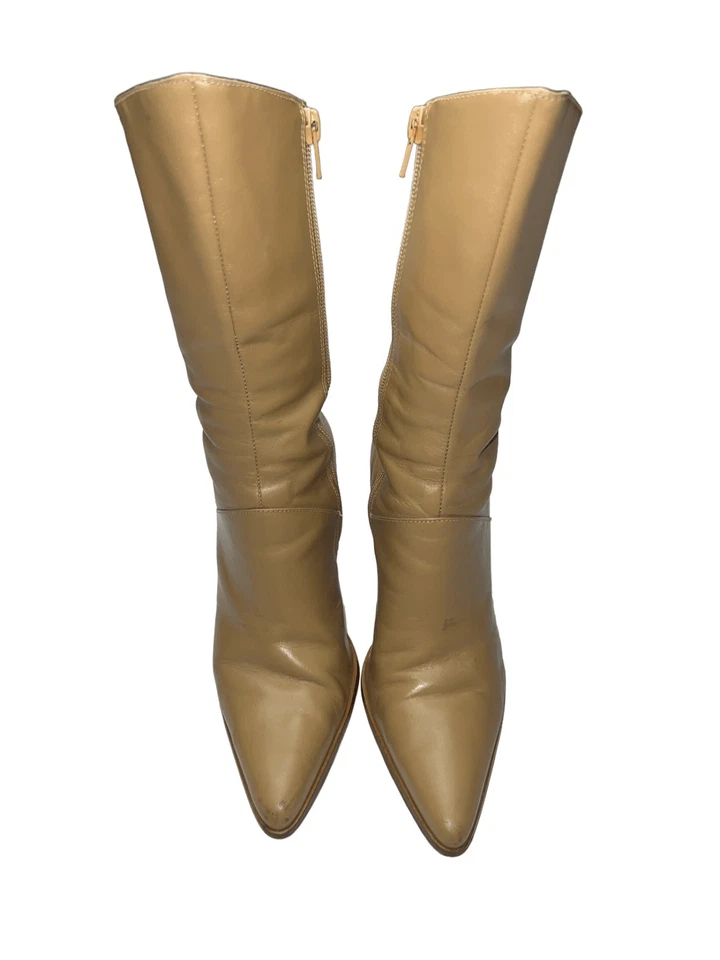 Botas de salto alto Diba bronzeado camelo meia panturrilha biqueira pontuda zíper lateral vintage retrô mod - Imagem 3 de 4