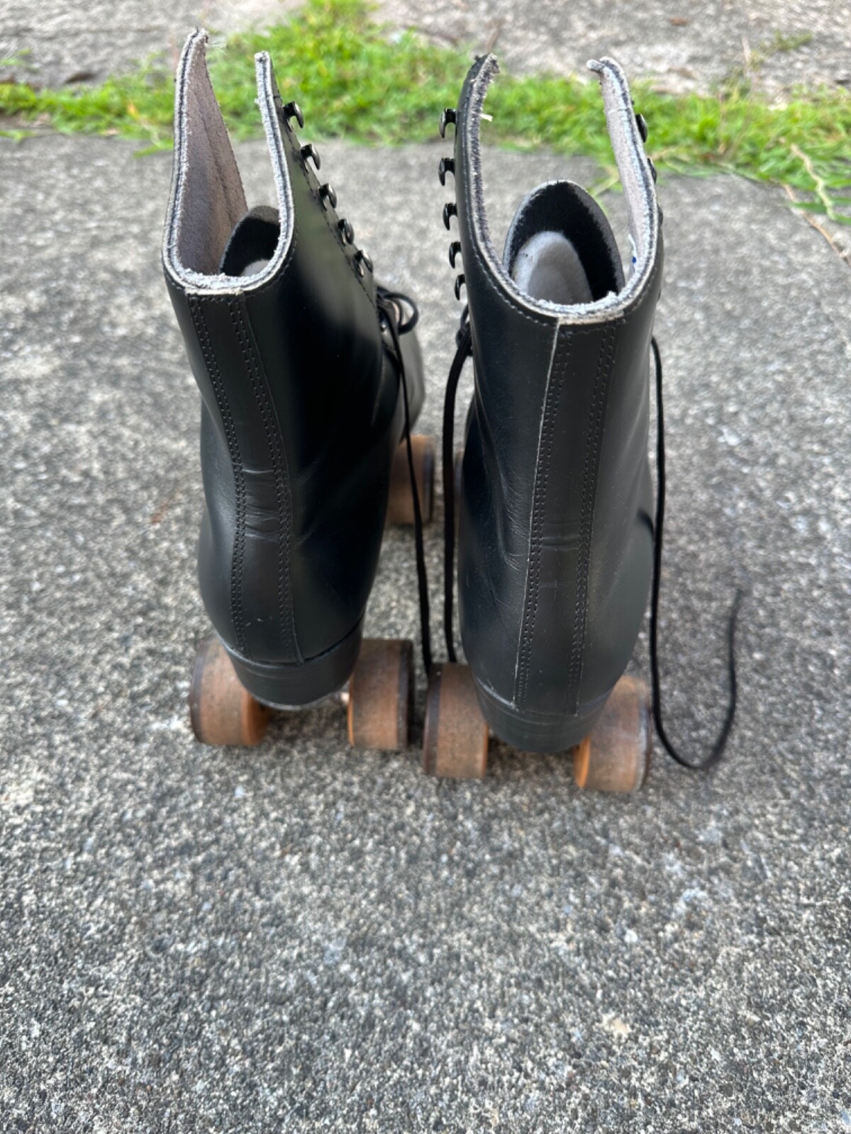 Vintage Riedell Red Wing Roller Skates Sz 8 1/2 Pacer Crown Skate Plate