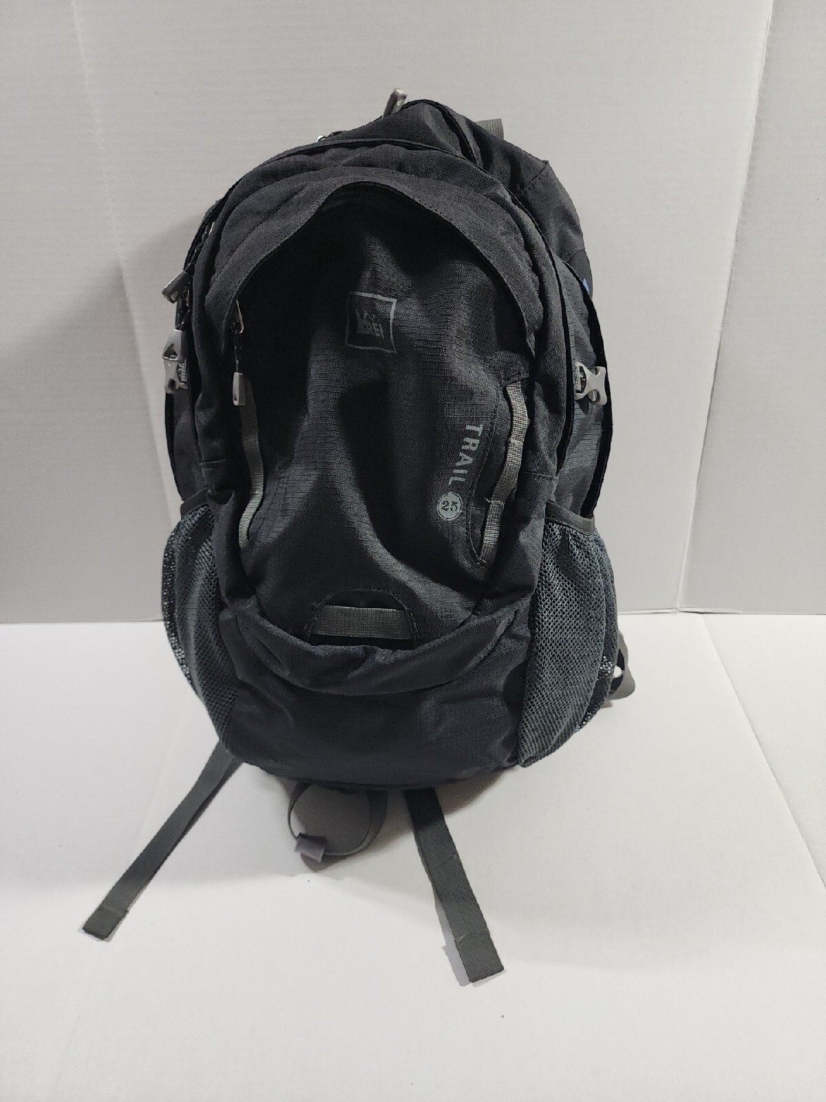 REI Trail 25 Men's Daypack Hiking Bag eBay