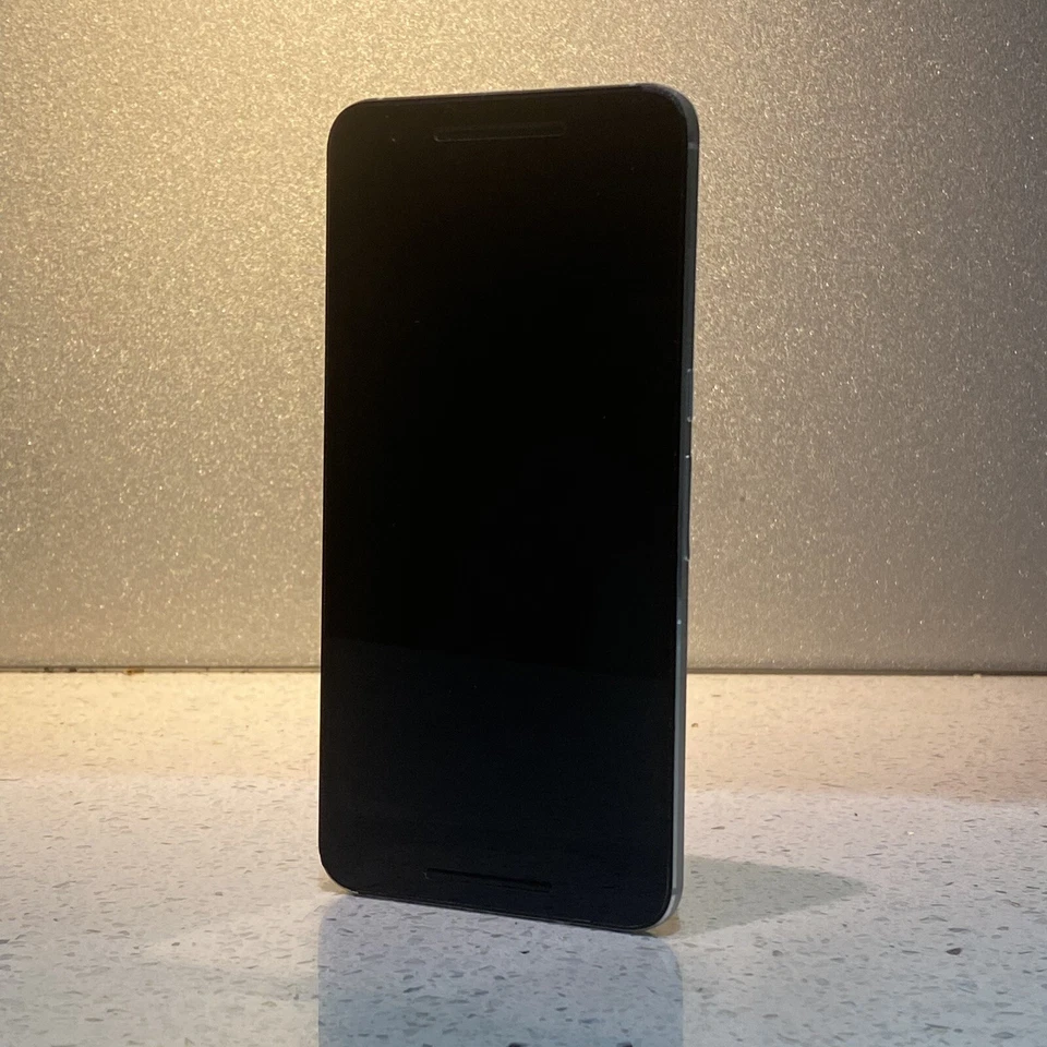 Huawei Nexus 6P - 32 GB - Silver - H1512 - #46 /DO - Image 2 of 4