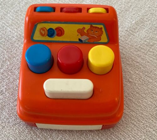 Vintage Tomy Cash Register Toddler Dings Drawer Opens Buttons Pops Up 1 5 and 10 - Picture 18 of 18