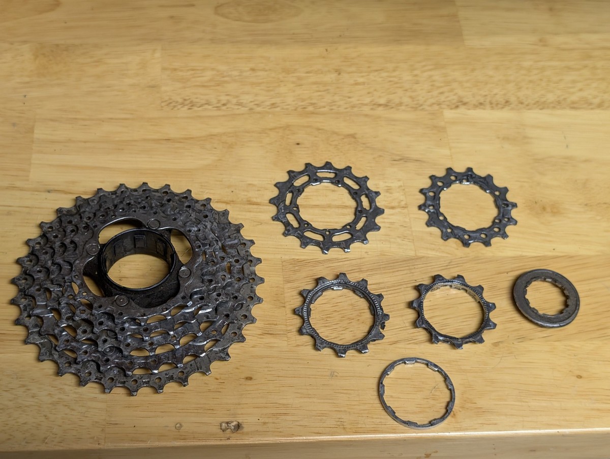 Shimano M750 in Kassetten, Zahnkränze & Ritzel