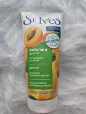 St. Ives Apricot Exfoliant Scrub 6oz