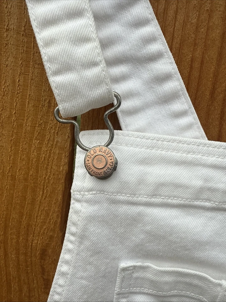 Pantalones Cortos para Mujer Old Navy Grandes Blancos Bolsillos Sin Mangas Country Western Foto 3 de 4