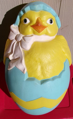 VTG 23'' Easter Blow Mold Chick in Egg WORKS '90s, Empire, Yard Decor