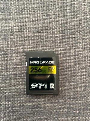 256GB 250MB/s ProGrade Digital V60  SDXC UHS-II Memory Card lightly used