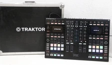 Native Instruments Traktor Kontrol S8 HW  4-channel DJ Controller w/ Hard Case