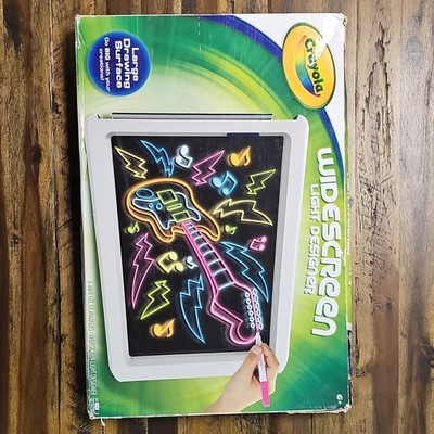 Crayola Widescreen Light Designer Electronic Drawing Board with 6 Markers