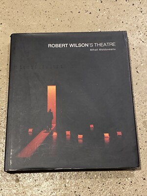 ROBERT WILSON'S THEATRE Mihail Moldveanu 【公式通販】