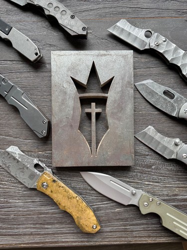 Kingdom Armory Knife Placard - USN Knife Show - 6 lbs -