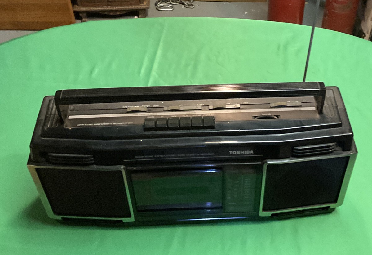 VTG Toshiba RT-6017 / Stereo Radio Cassette Recorder - Untested