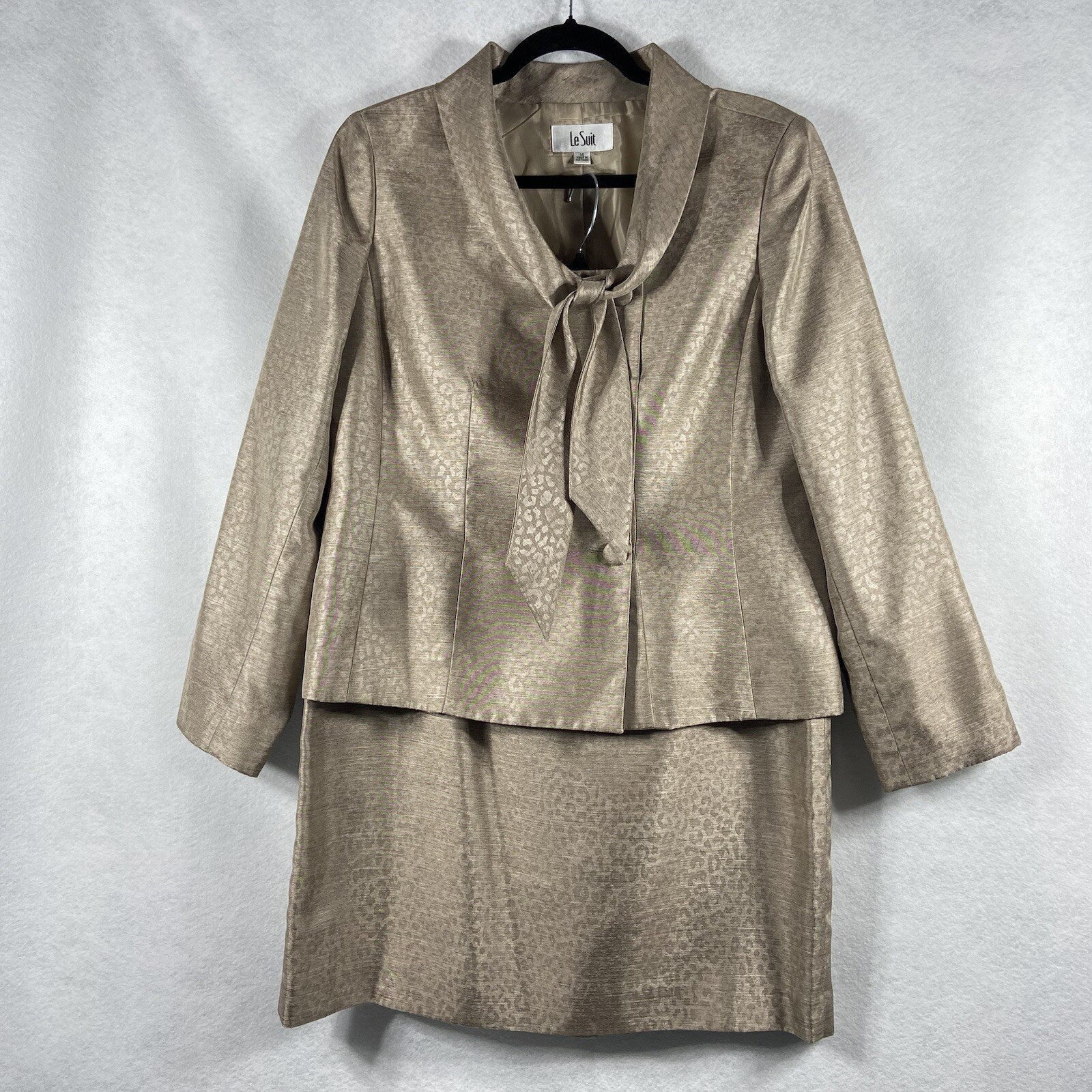 Le Suit 2PC Skirt Suit Women’s 14 Champagne Blazer Button Leopard Prints Shiny