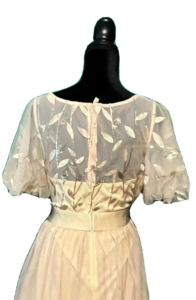 Vestidos de noche para mujer talla grande bordados con manga corta. Excelente forma Foto 4 de 4