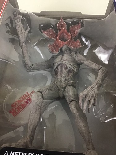 Stranger Things McFarlane 10" Demogorgon Deluxe Action Figure Unopened Netflix - Picture 2 of 6