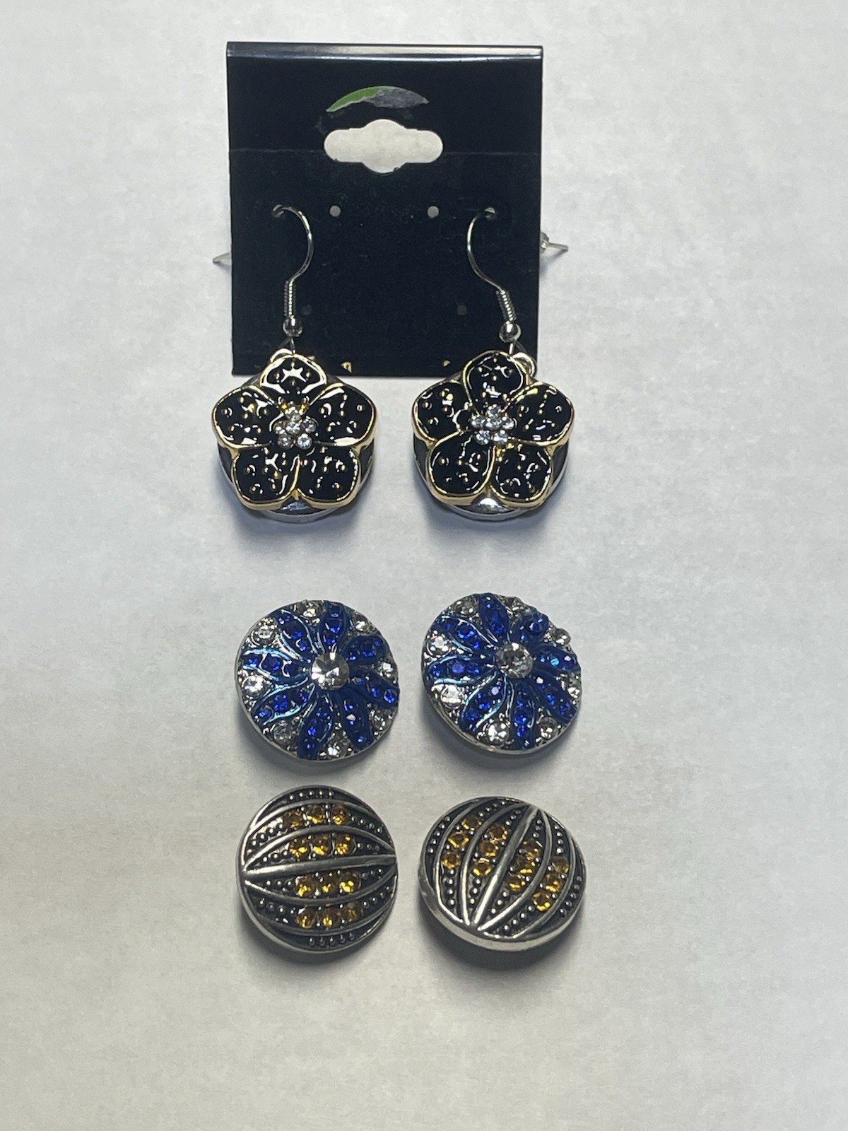 Ginger Snap Hook Earrings with 3 Interchangeable … - image 1