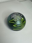 Orient & Flume 1978 Signed Art Glass Paperweight Floral Iridescent Studio Glass — photo 4