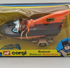 vintage Corgi Toys Glastron Batboat / Trailer & Figures 107 Boxed 1978  Unopened