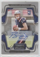 2022 Panini Playbook Rookies Signatures Bailey Zappe #129 Auto pm5