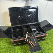 Vintage Metal Cash Money box made in England with 2 keys and inner tray