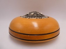 VINTAGE TURNED HUON PINE TIMBER ROUND METAL LID TRINKET DISH WOODEN CANISTER