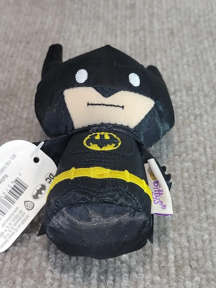 Hallmark Itty Bittys DC Comics SOFT BATMAN 5" Plush STUFFED Animal Toy - Image 4 of 4