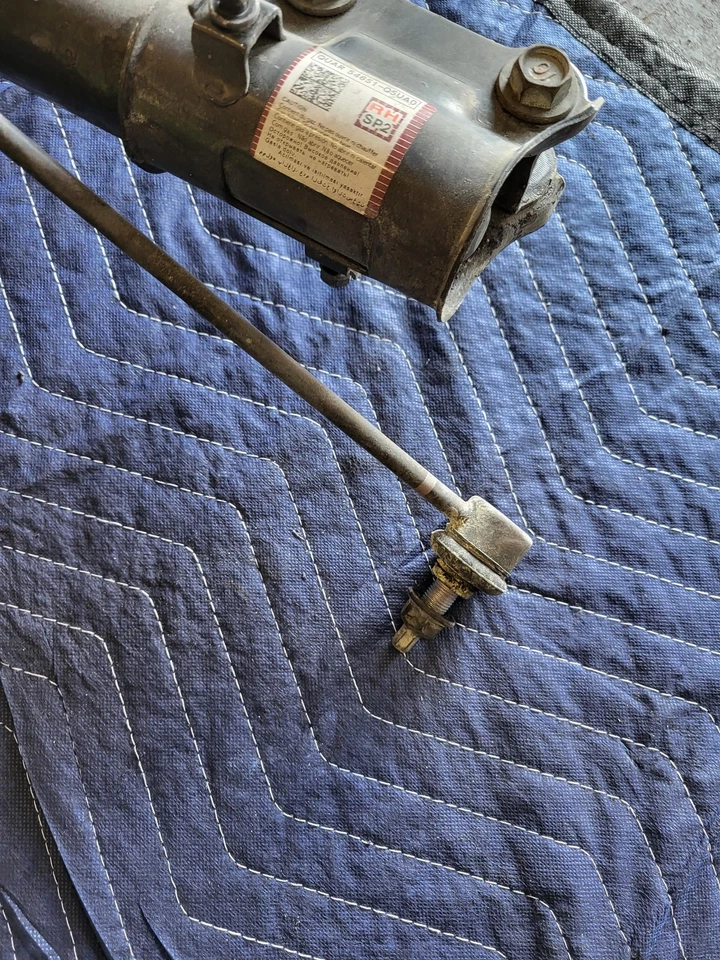 KIA SELTOS 2021 S 1.6L AWD Right Passenger Front Suspension Knee USED OEM 21-24 - Image 4 of 4