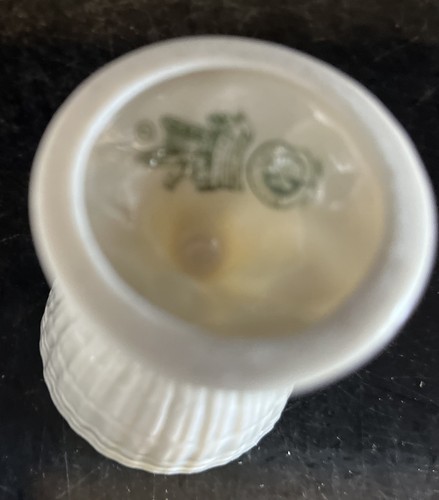 BELLEEK Coral Ring Holder and Two Limpet Egg Cups - Picture 12 of 12