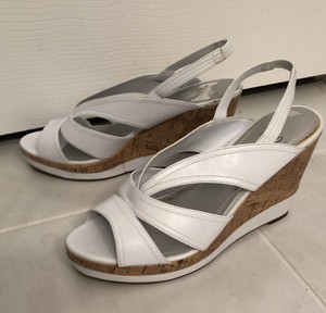White Sandals: White Sandals Size 11