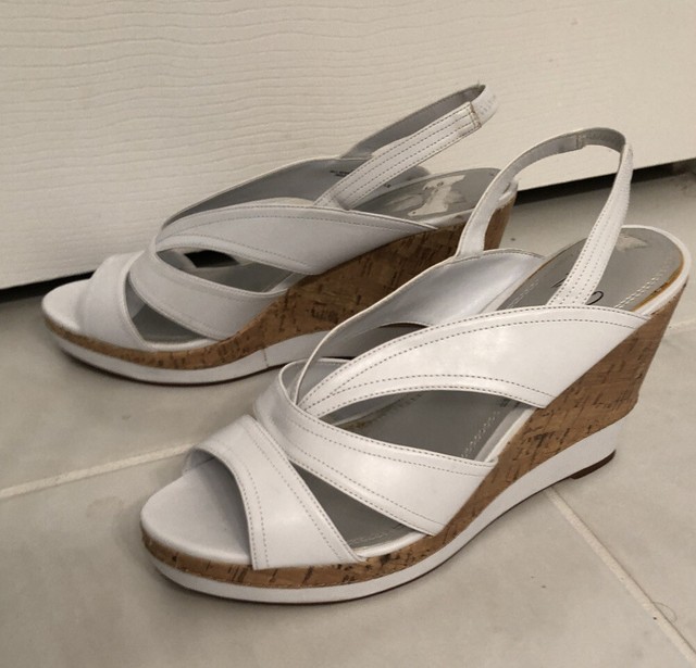 white strappy sandals wedge