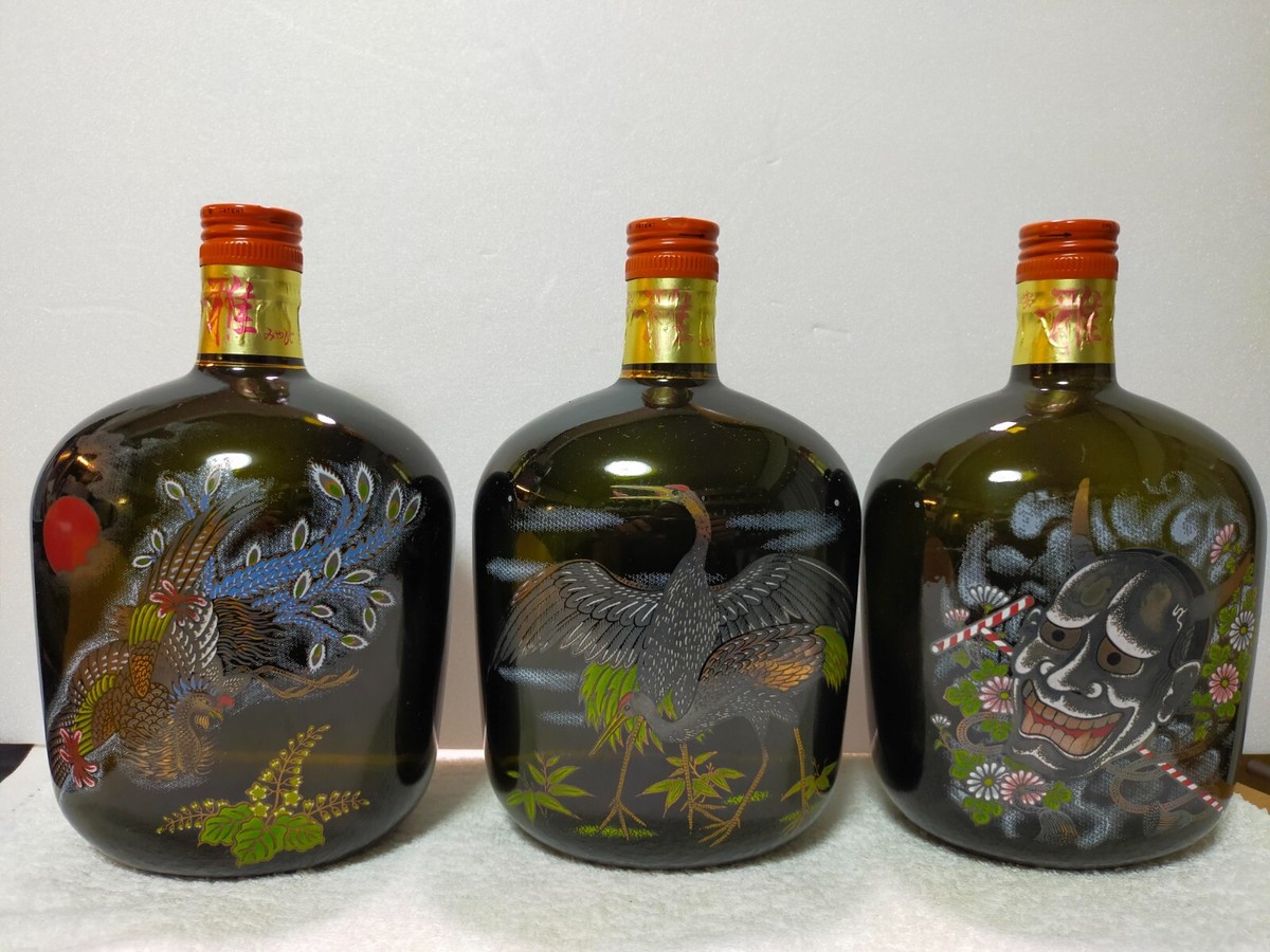 Suntory Old Whisky Special Design Set of 3 Glass bottle
