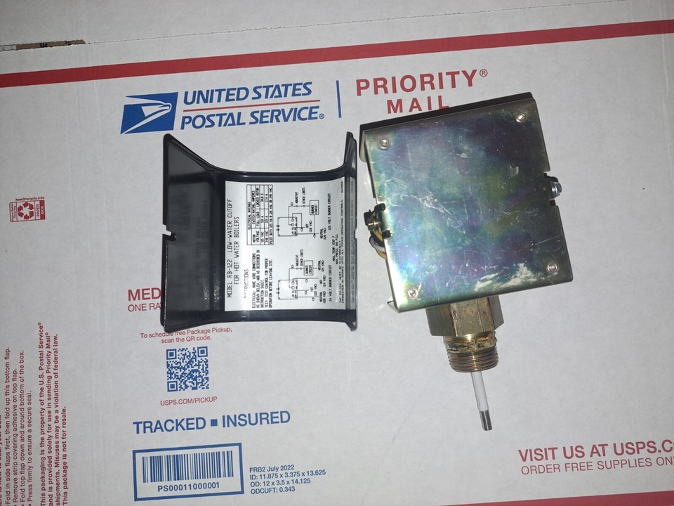 McDonnell & Miller GuardDog Low Water Cutoff model RB122 water