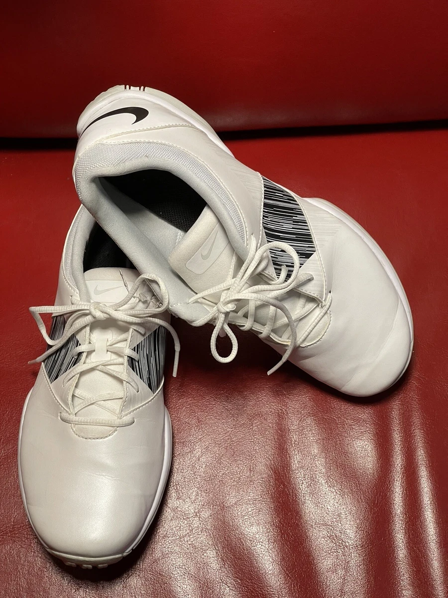 Nike delight shop ladies golf shoes