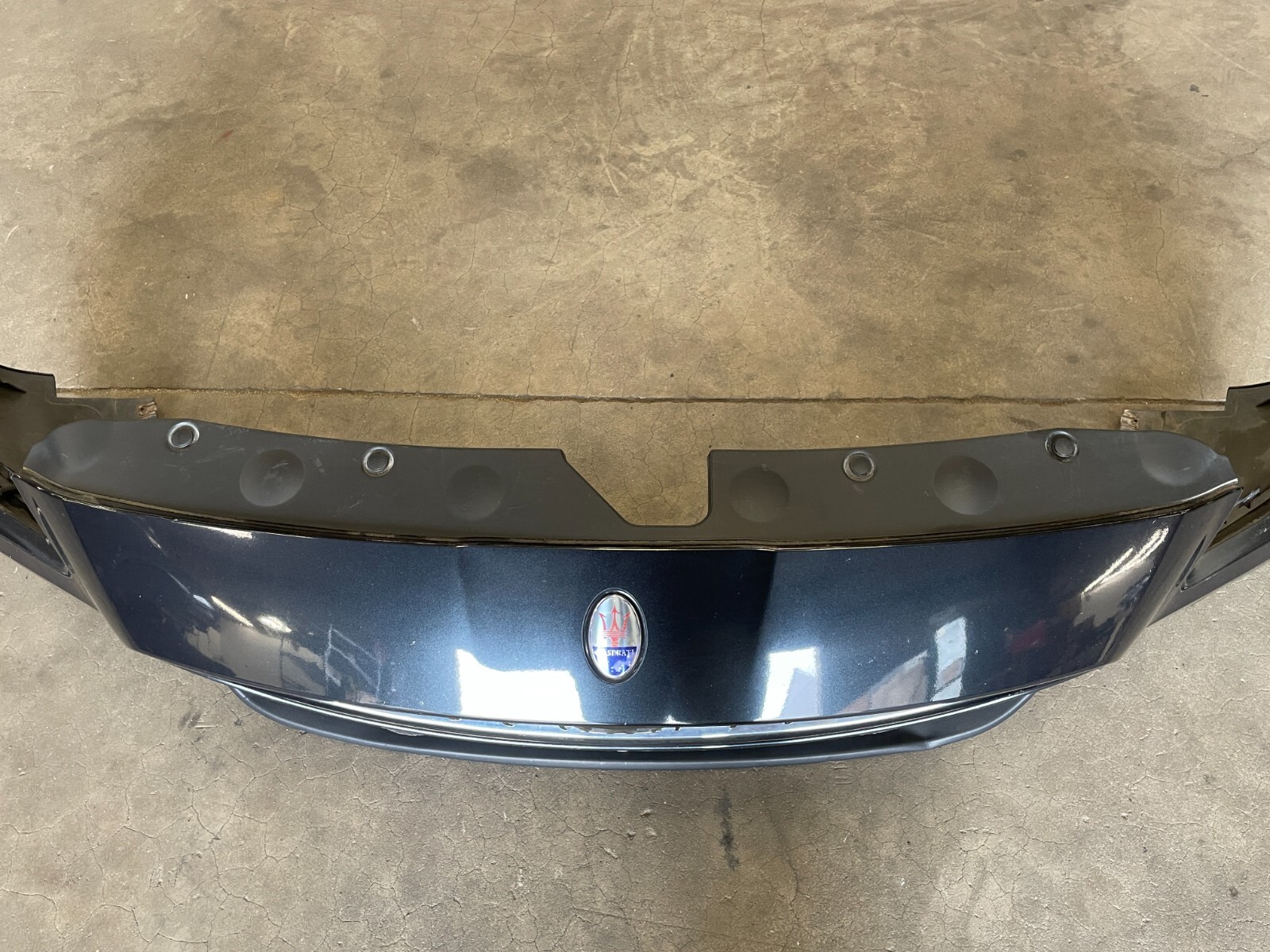 14-17 Maserati Quattroporte GTS Front Bumper Cover W/Park Sensor Grille 1574 OEM
