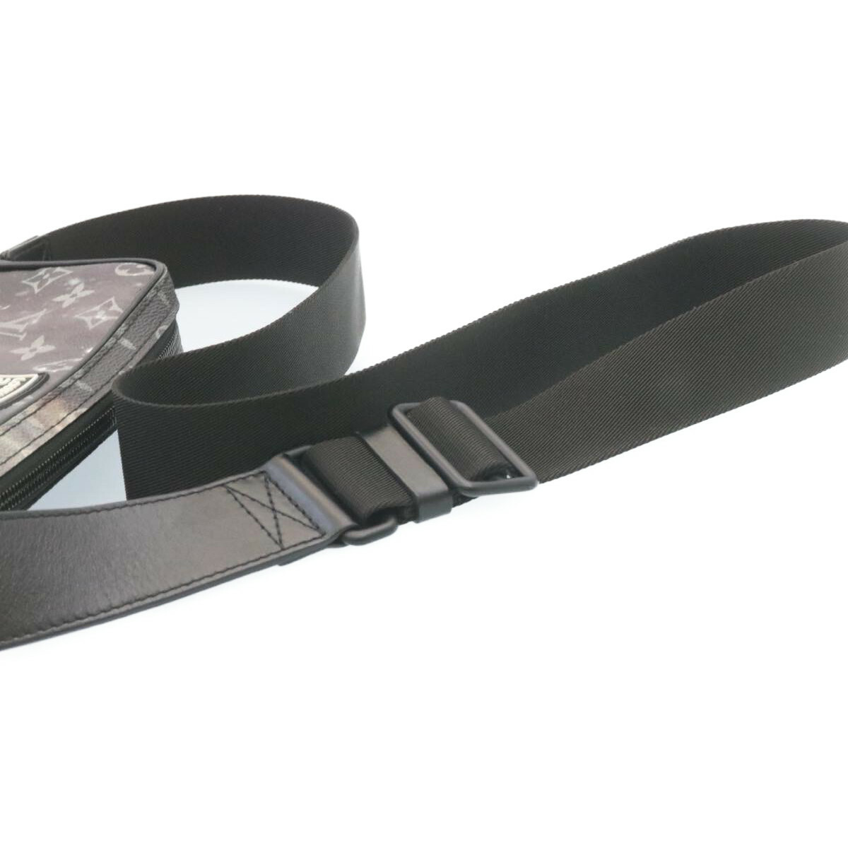 LOUIS VUITTON Monogram Galaxy Alpha Messenger Shoulder Bag M44165  