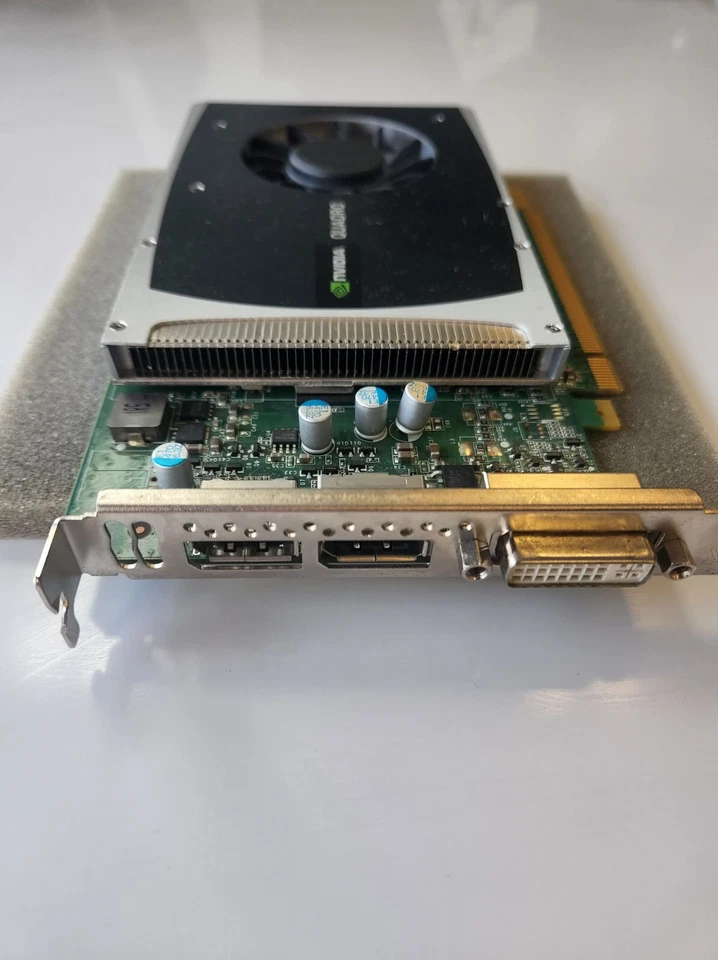 PNY NVIDIA Quadro 2000 (VCQ2000-PB) 1GB GDDR5 SDRAM PCI Express x16 Graphics - Image 2 of 2