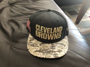 salute to service browns hat