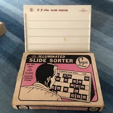 Vintage Logan E-Z View Illuminated Slide Sorter 1055 Holds 40 Slides OriginalBox