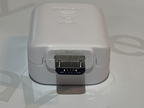 NEW Genuine Samsung Galaxy OTG to MICRO USB 2.0 Connector Adapter GH96-09728A - Picture 8 of 8