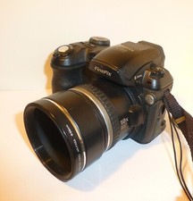 Vintage Fuji FinePix S5500 4MP 18x Optical Zoom Digital Camera       (758)