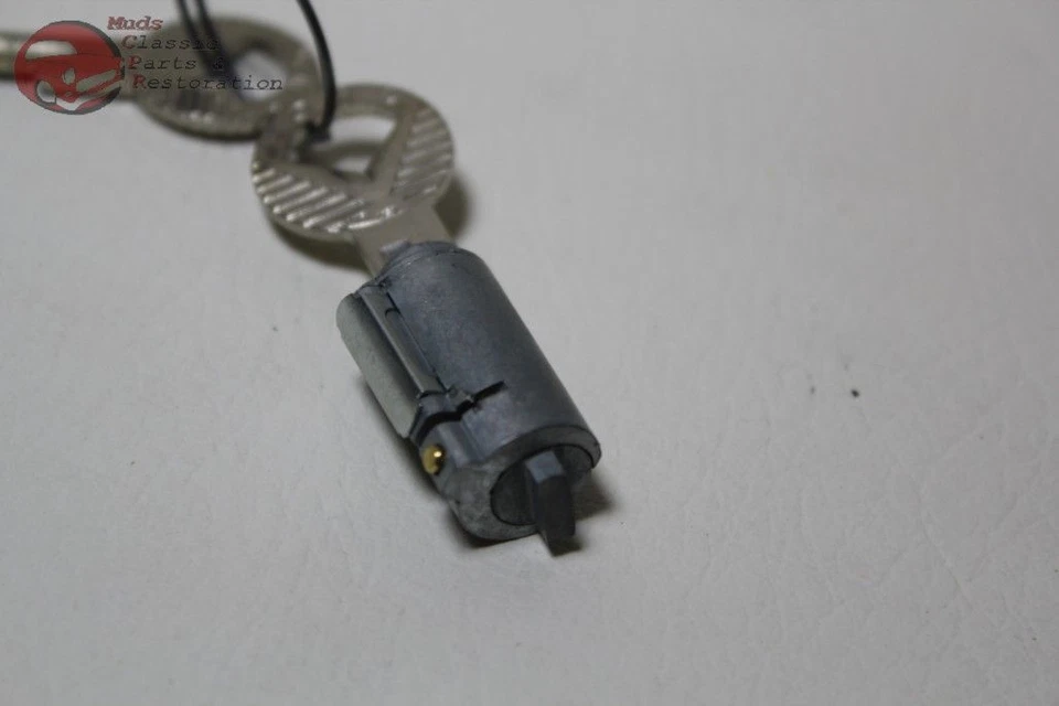 Cilindro de bloqueo de maletero Ford 53-61 con llaves de registro OEM nuevo Foto 2 de 4