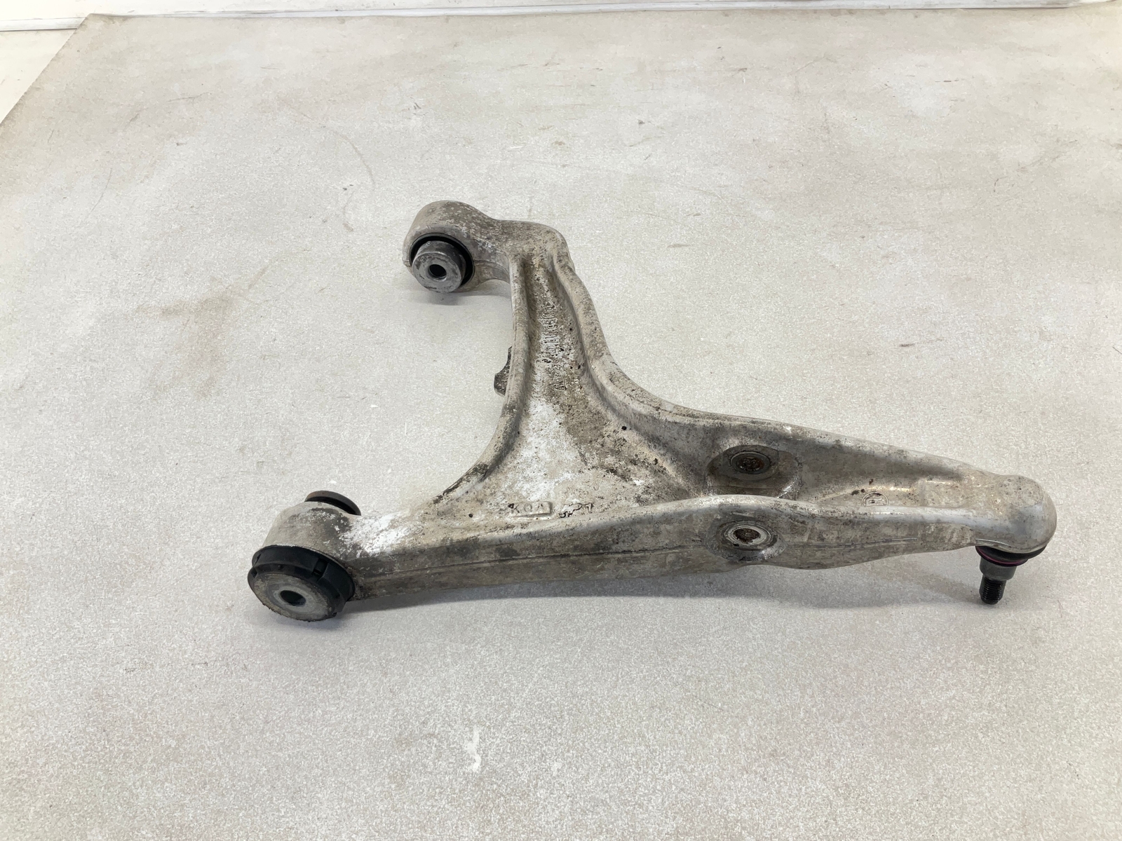 17-20 MASERATI Levante Front Right Passenger Lower Control Arm OEM