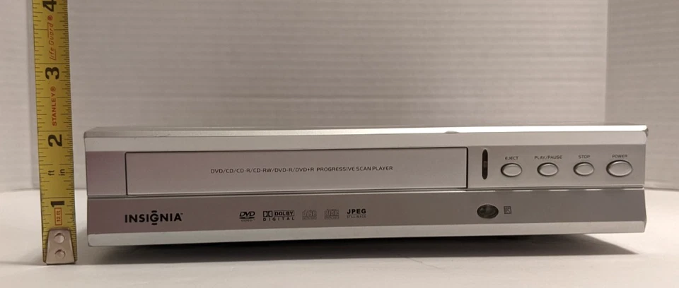 Reproductor de escaneo progresivo Insignia DVD CD con control remoto NS-DVD1-A Foto 2 de 4