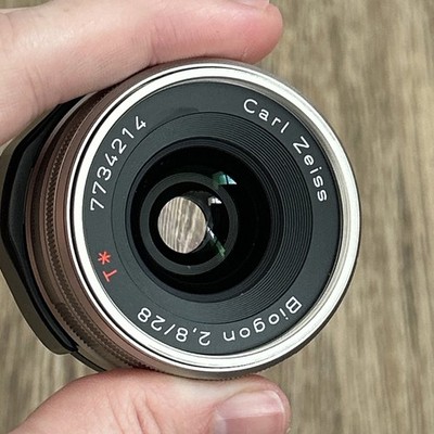 [Near MINT] Contax Carl Zeiss T* Biogon 28mm f/2.8 AF lens for G1 G2