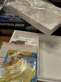Nintendo NES Control Deck Console Complete In Box CIB Controllers Power READ