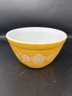 VINTAGE PYREX (Original Pattern) BUTTERFLY GOLD 1 1/2 PT MIXING BOWL #401