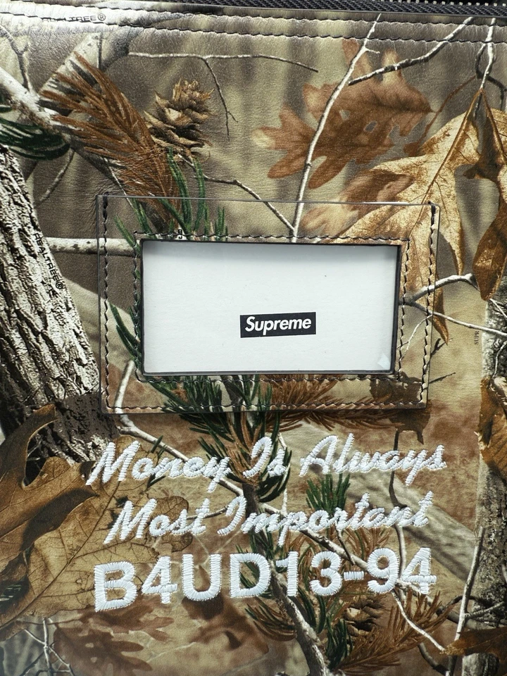 Bolso de dinero Supreme de cuero (FW25) Realtree Hardwoods camuflado Foto 4 de 4